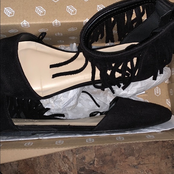 flats - Picture 3 of 3